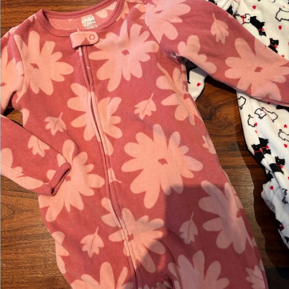 Carter's Kids One Piece Fleece Footies (4) - Picture 2 of 6